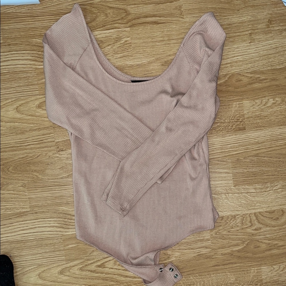Banana Republic Ribbed Bodysuit in Soft Pink
